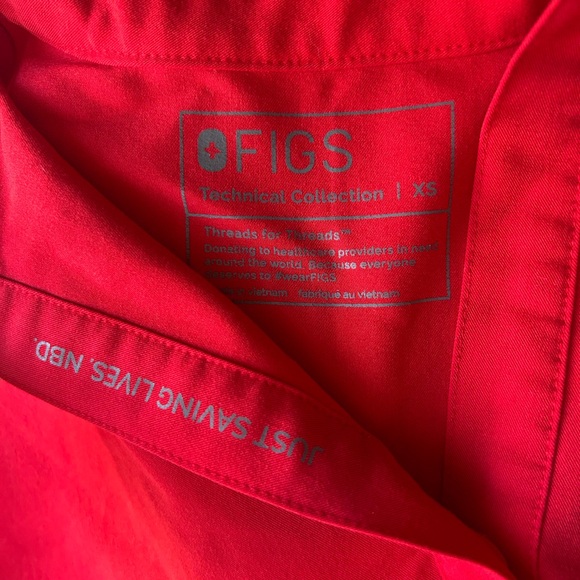 FIGS XS Rafaela Top Scrub - Picture 2 of 2